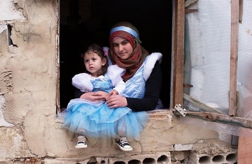 وقتی دختران مهاجر سوری، سیندرلا می‌شوند +تصاویر