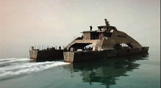 نخستین تصاویر «شناور تندرو برد بلند بالگردبر» سپاه در خلیج فارس