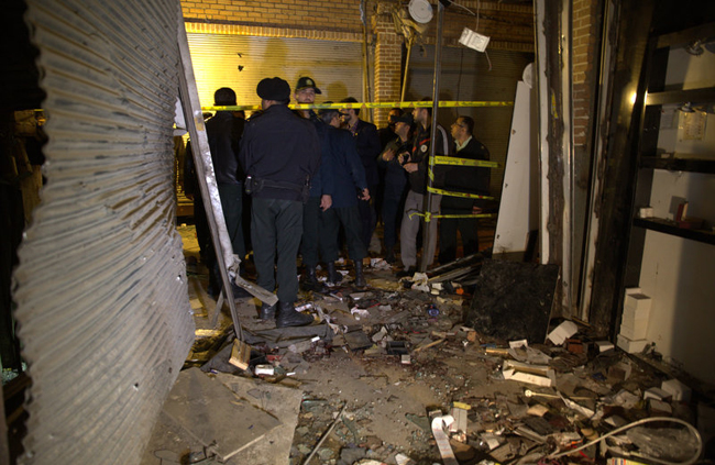 (تصاویر) انفجار در بازار تهران